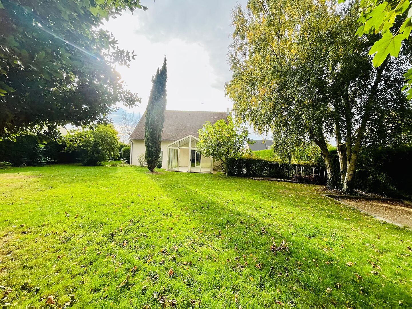 MAISON INDIVIDUELLE 7 PIECES SUR SOUS-SOL COMPLET