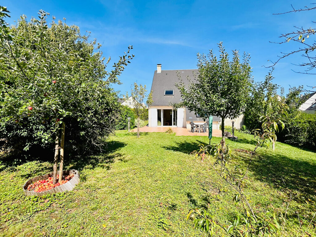 MAISON INDIVIDUELLE 5 PIECES DOUBLE GARAGE